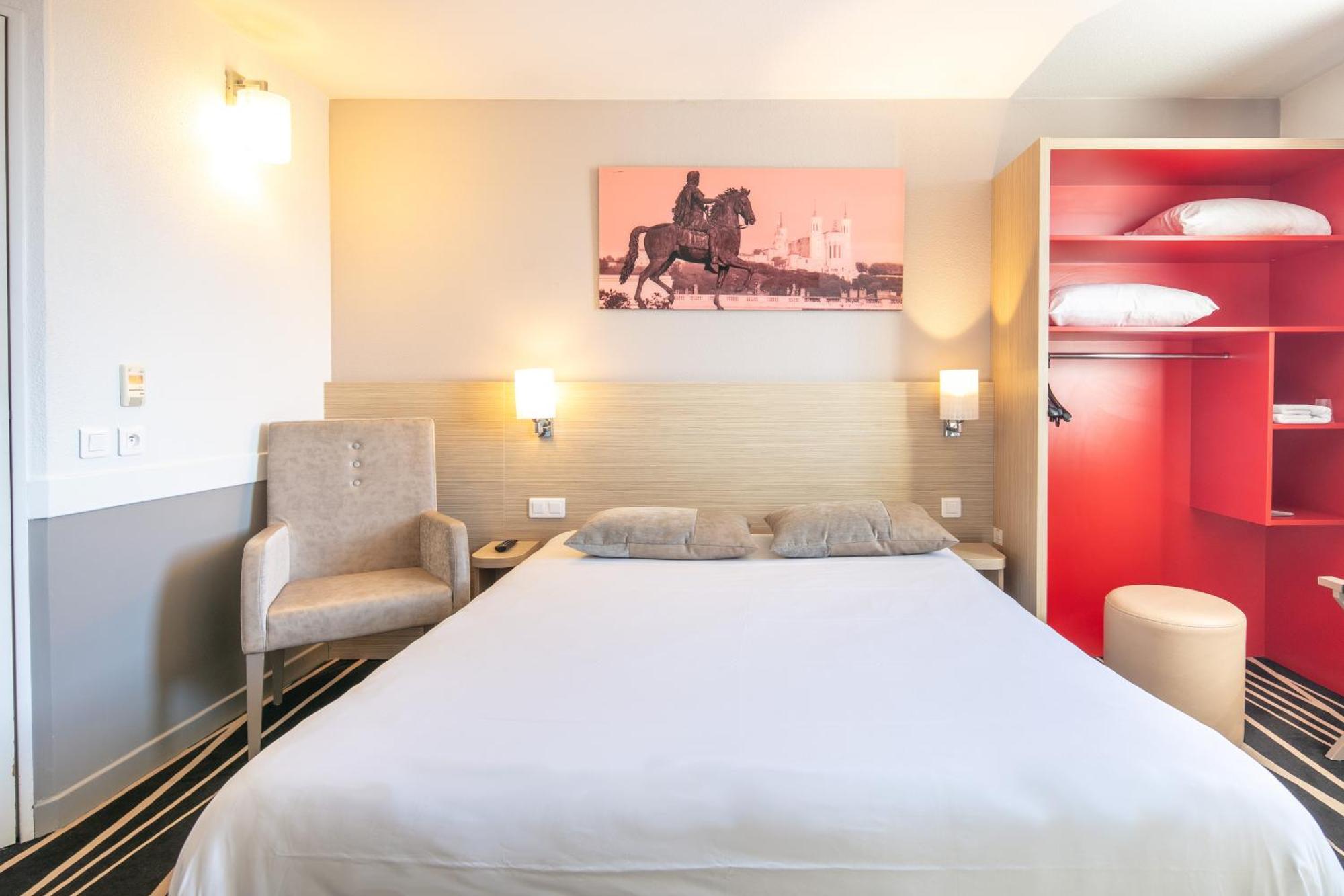 B&B Hotel Lyon Aeroport Saint Quentin-Fallavier Dış mekan fotoğraf