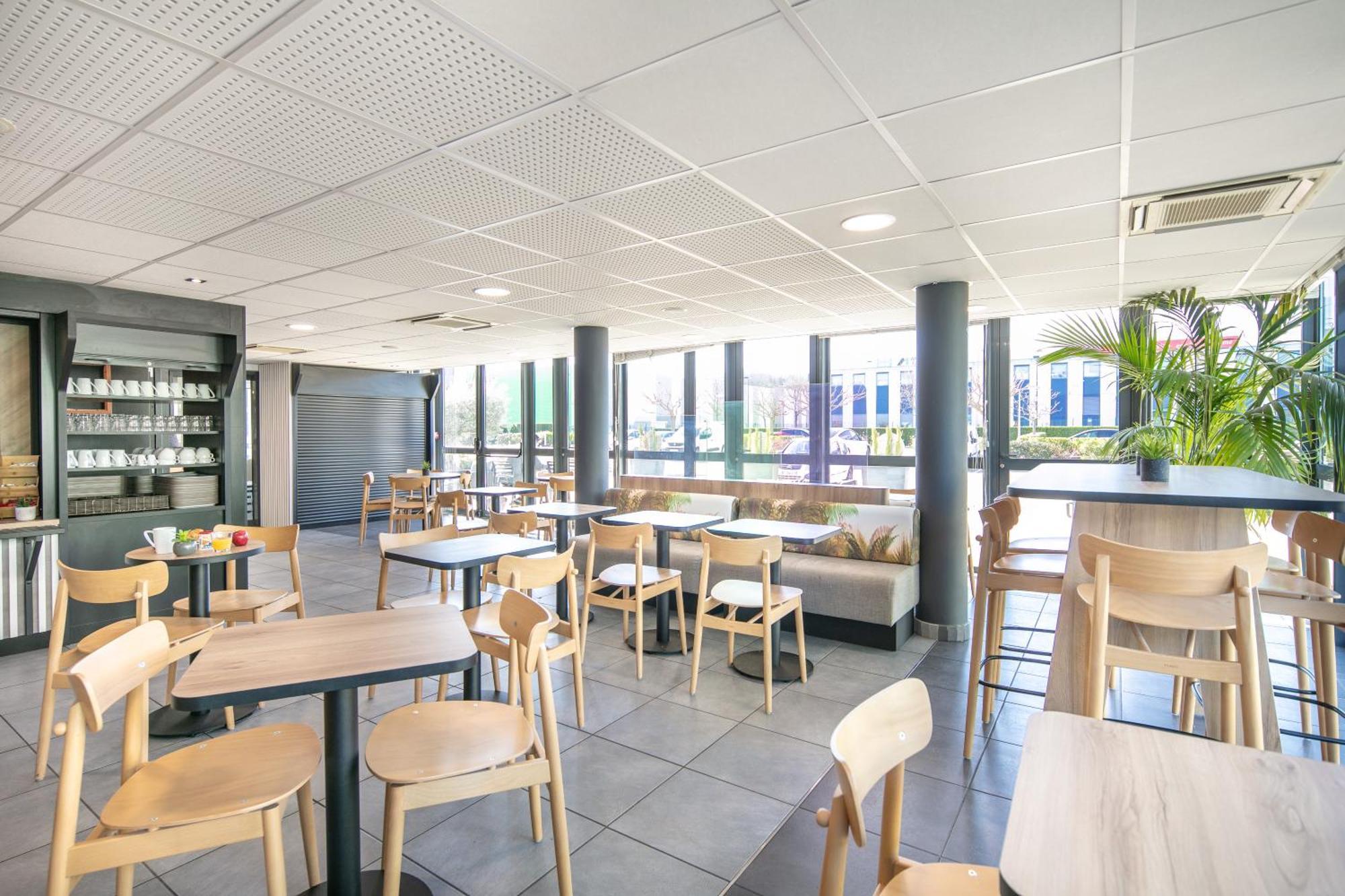B&B Hotel Lyon Aeroport Saint Quentin-Fallavier Dış mekan fotoğraf