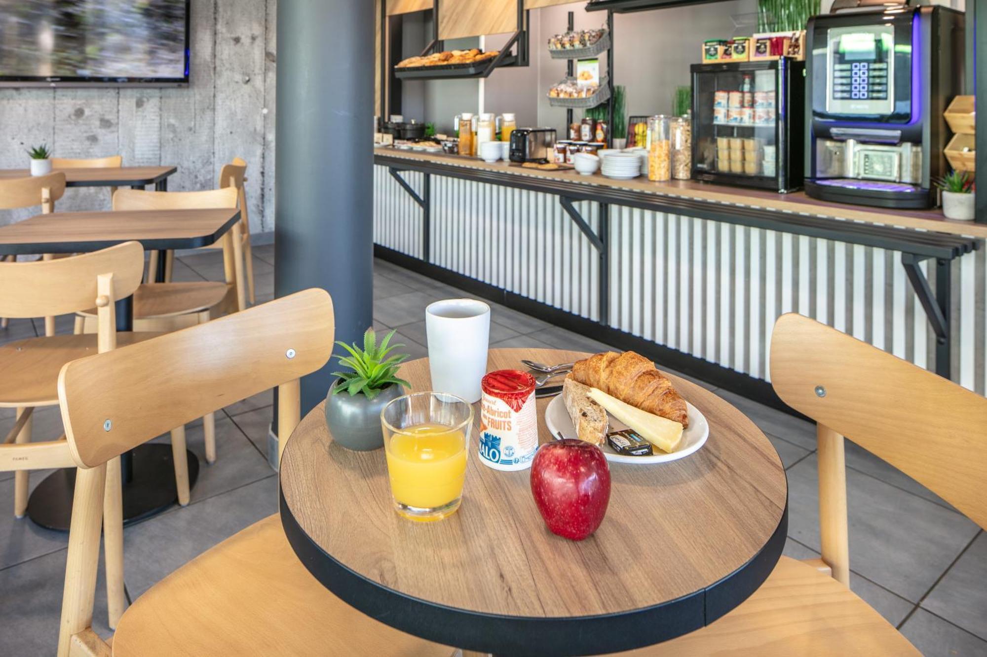 B&B Hotel Lyon Aeroport Saint Quentin-Fallavier Dış mekan fotoğraf