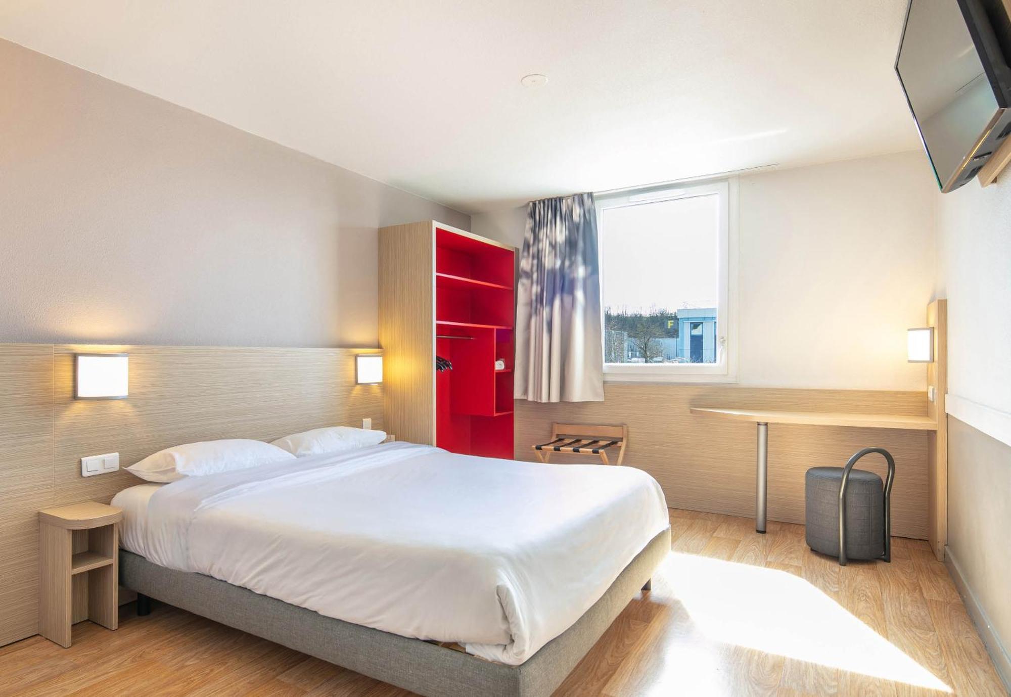 B&B Hotel Lyon Aeroport Saint Quentin-Fallavier Dış mekan fotoğraf