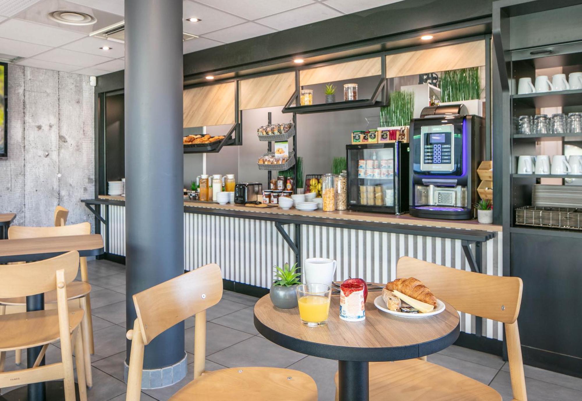 B&B Hotel Lyon Aeroport Saint Quentin-Fallavier Dış mekan fotoğraf
