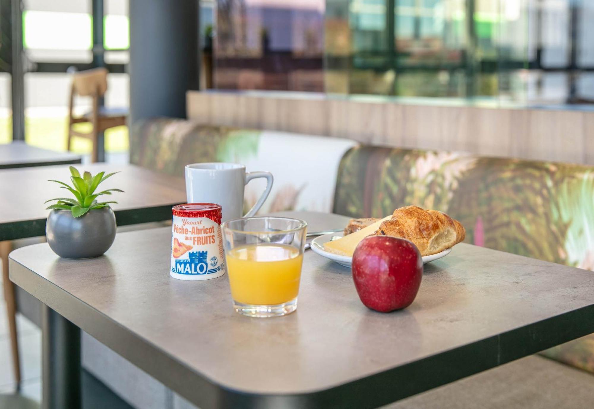 B&B Hotel Lyon Aeroport Saint Quentin-Fallavier Dış mekan fotoğraf