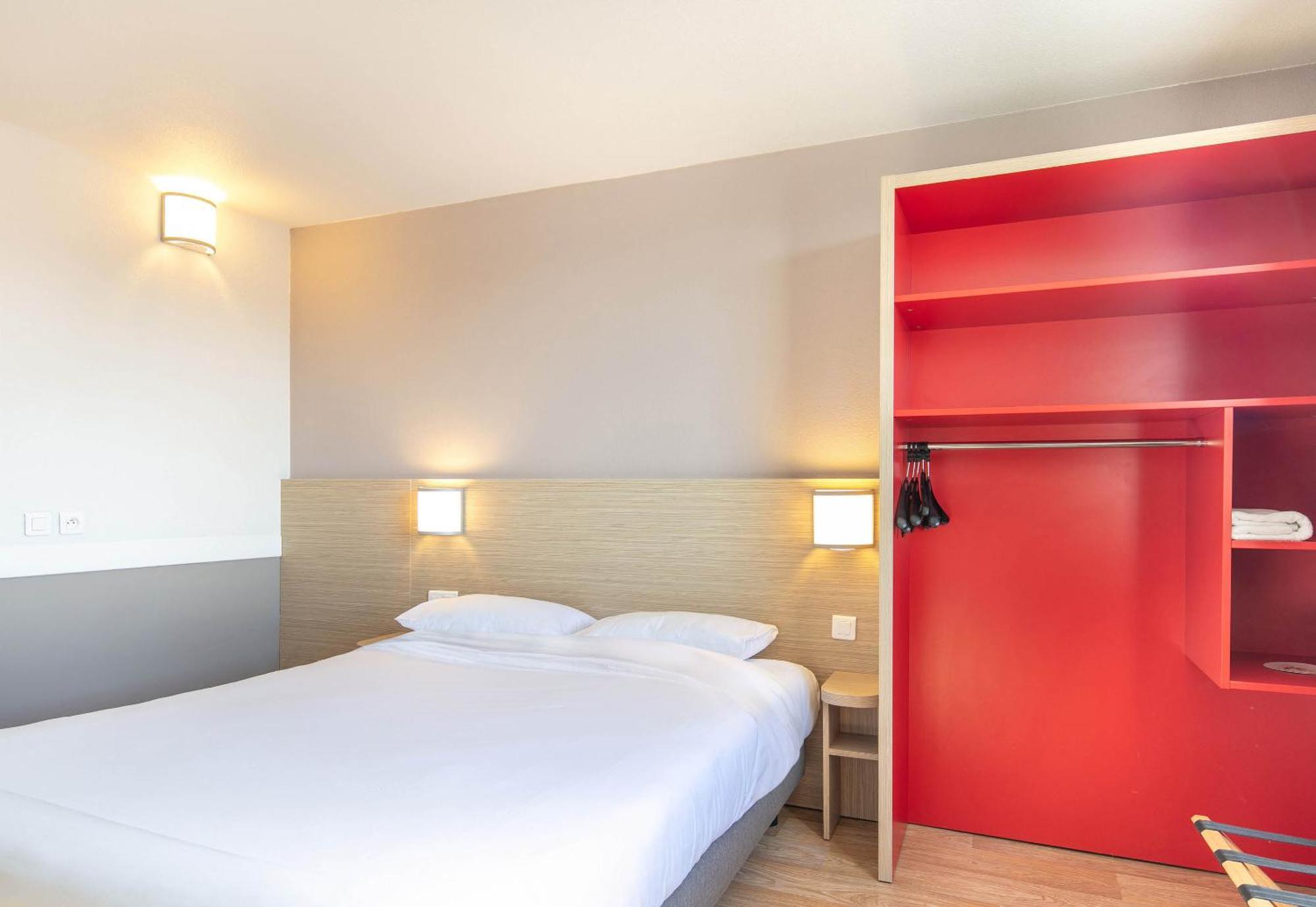 B&B Hotel Lyon Aeroport Saint Quentin-Fallavier Dış mekan fotoğraf