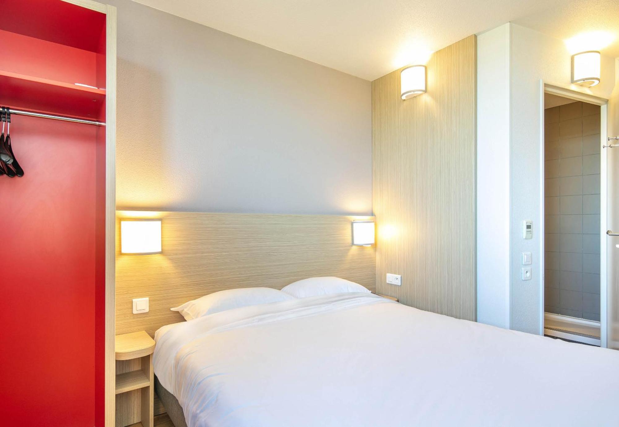 B&B Hotel Lyon Aeroport Saint Quentin-Fallavier Dış mekan fotoğraf
